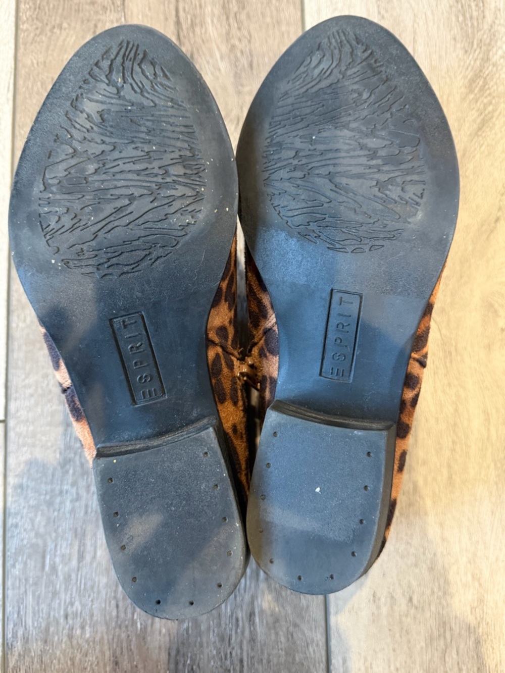 ESpirit Leopard Print Low Heel Booties - (7.5) - Picture 7 of 7